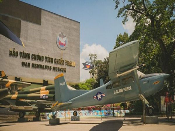 Private Half-Day Explore Hanoi Military History Tour